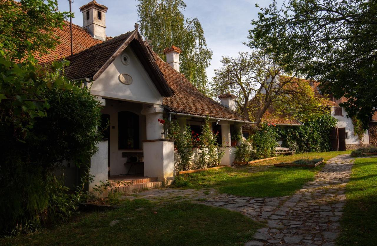 Count Kalnoky'S Transylvanian Guesthouses Miclosoara Exterior photo